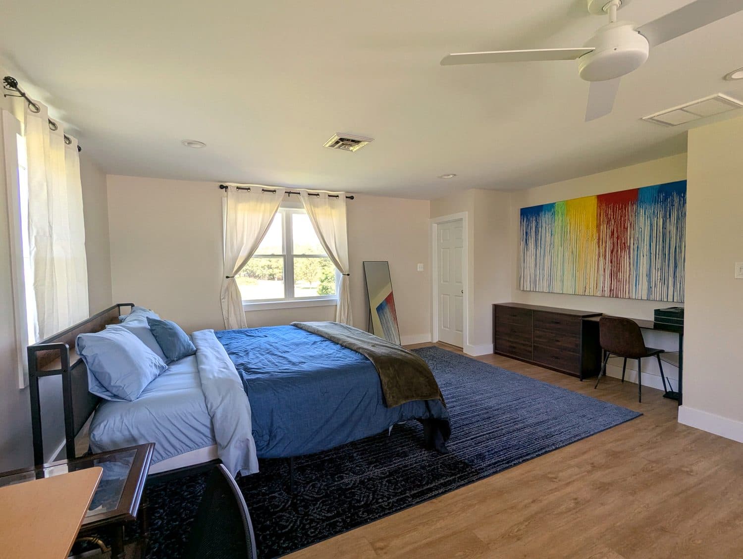 Workstation bedroom